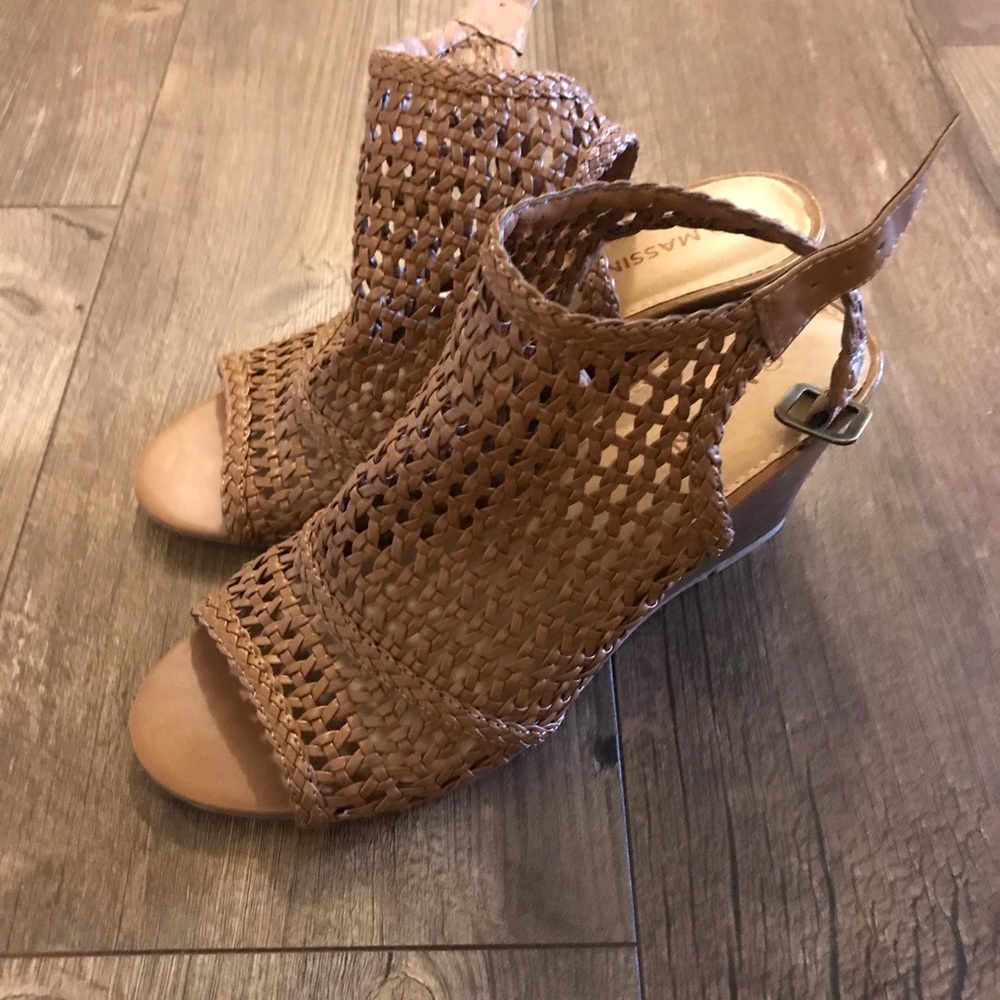 Wedge sandals